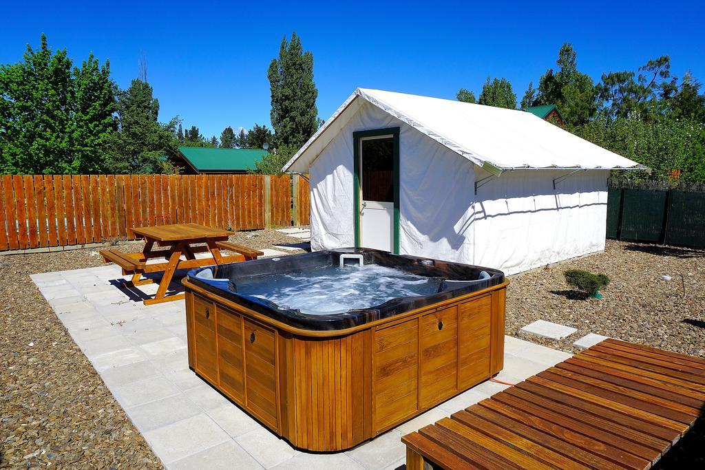 Central Chalets Ltd Александра Екстериор снимка