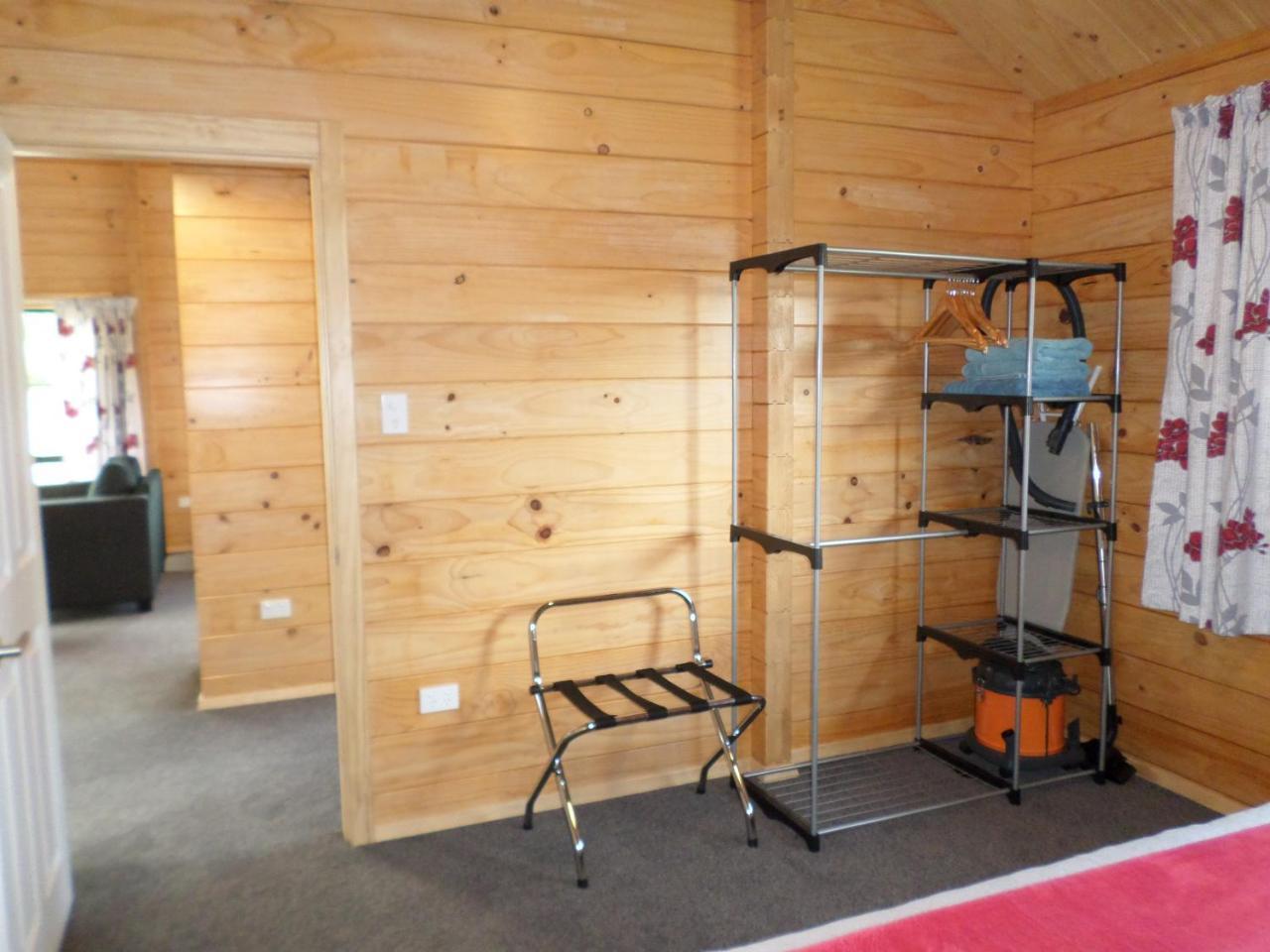 Central Chalets Ltd Александра Екстериор снимка